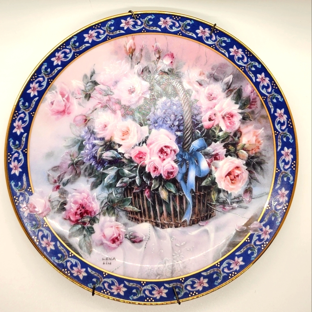 Vintage Lena Liu "Roses" Plate